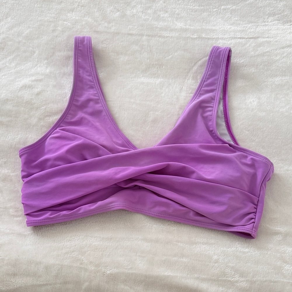 Women’s Twist-Front Swim top